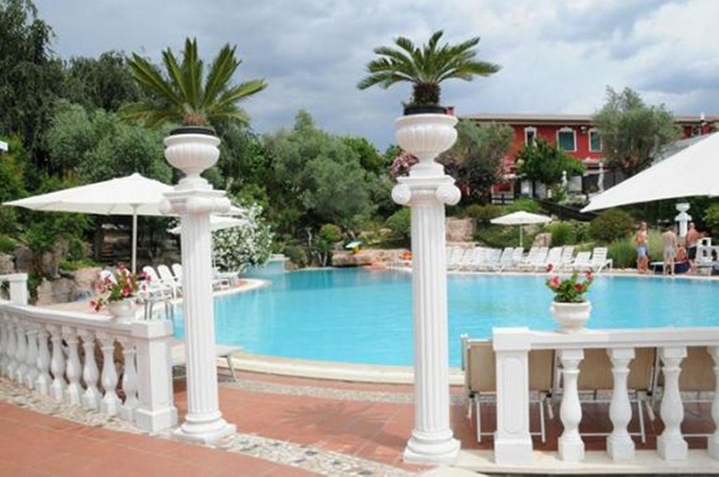 Hotel Villa Pigalle Tezze sul Brenta Exterior photo